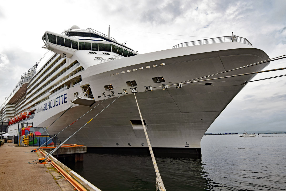 CELEBRITY SILHOUETTE im Hafen von Oslo / Norwegen (Aufnahme vom 22.08.2016)