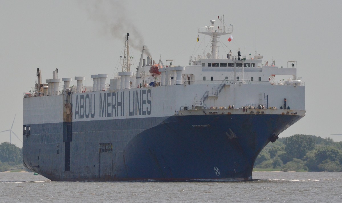 CITY  OF  BEIRUT,  Fahrzeugtransporter,  IMO: 8709121, von ABOU MERHI  LINE, Heimathafen Panama,  Baujahr: 1987, L: 174m, B: 28m, T: 8,01m, kann bis 3441 Fahrzeuge laden. In Wedel am 10.06.2014 beobachtet.