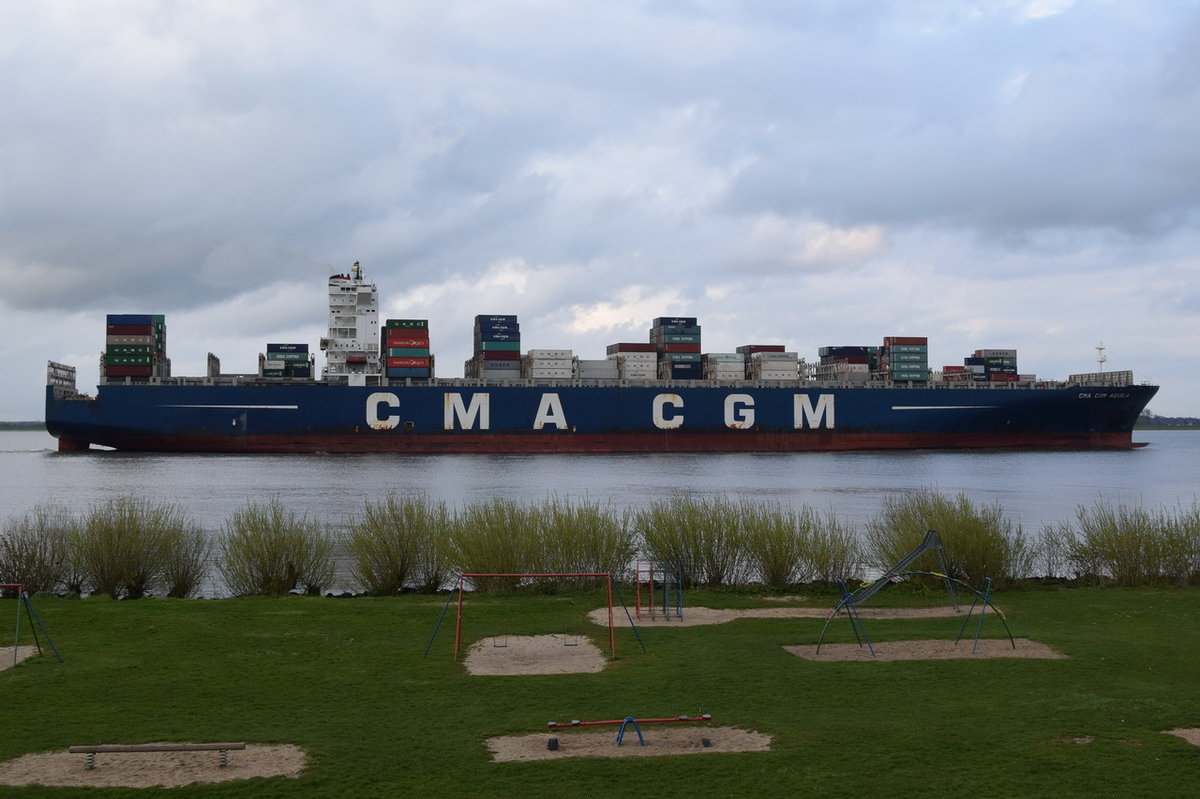 CMA CGM AQUILA , Containerschiff , IMO 9410741 , Baujahr 2009 , 11388 TEU , 363 x 46m , 26.04.2016 Grünenedeich