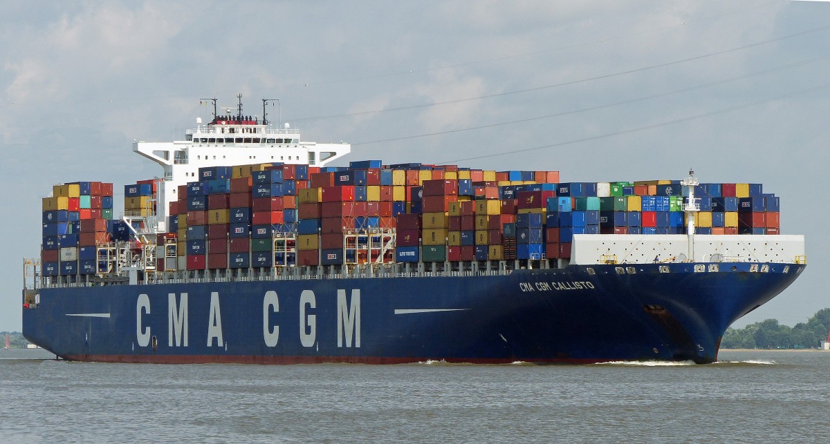  CMA CGM Callisto  06.07.2014 Kurs Hamburg.
completion year: 2010 / 06 
overall length (m): 363,00 
overall beam (m): 45,60 
maximum draught (m): 15,5 
maximum TEU capacity: 11356 
container capacity at 14t (TEU): 8100 
reefer containers (TEU): 800 
gross tonnage (ton): 131.332 
