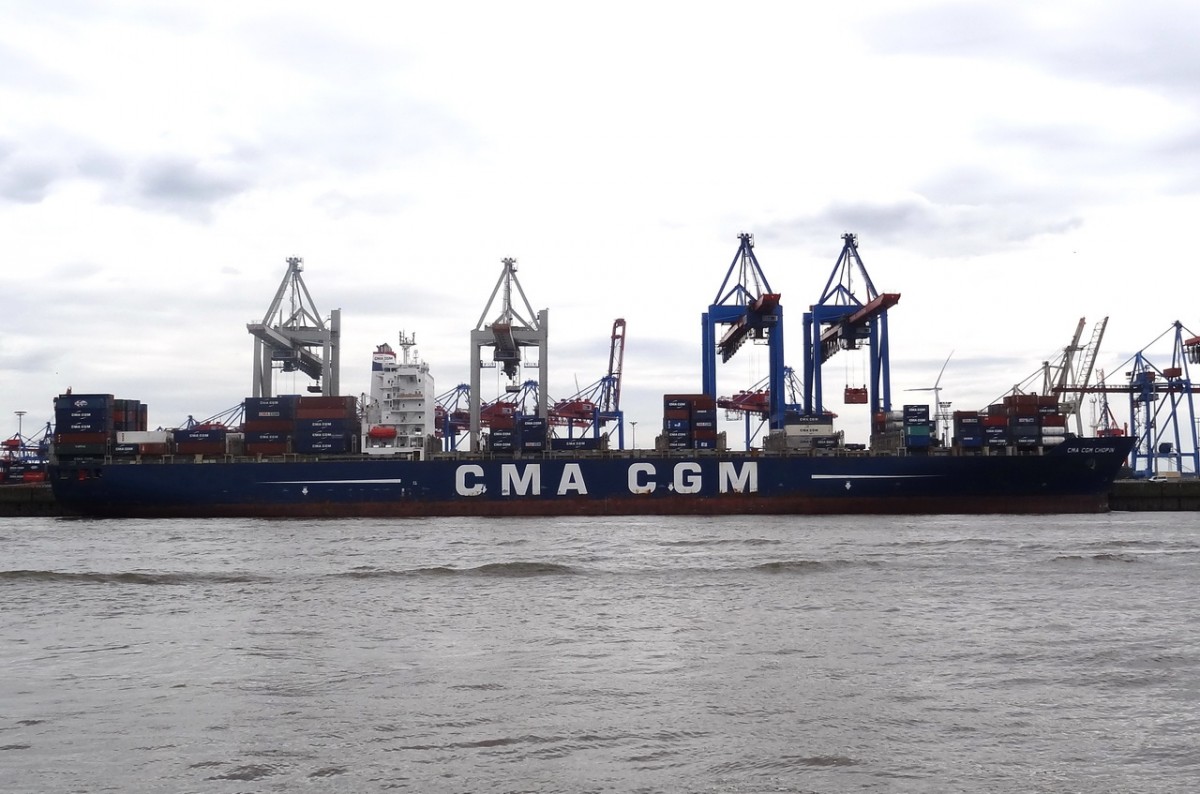 CMA CGM CHOPIN     Containerschiff  Hamburg-Hafen  02.05.2014    277 x 40m