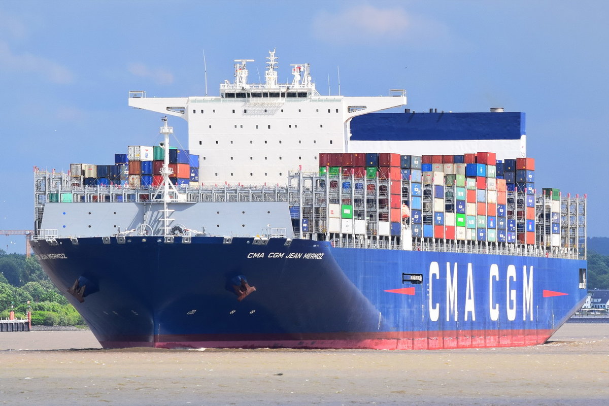 CMA CGM JEAN MERMOZ , Containerschiff , IMO 9776420 , 20954 TEU , Baujahr 2018 , 400 x 59 m , Grünendeich , 07.06.2020