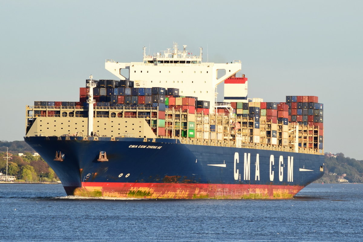 CMA CGM ZHENG HE , Containerschiff , IMO 9706906 , Baujahr 2015 , 399.2 × 54m , 17859 TEU , Grünendeich , 26.10.2019