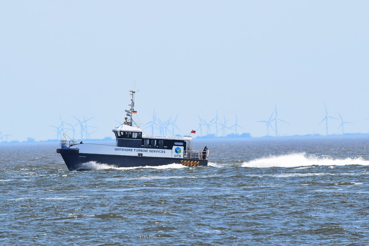 COMMODORE P , High Speed Craft , MMSI 235097729 , 18 x 6 m  , Cuxhaven , 03.06.2020