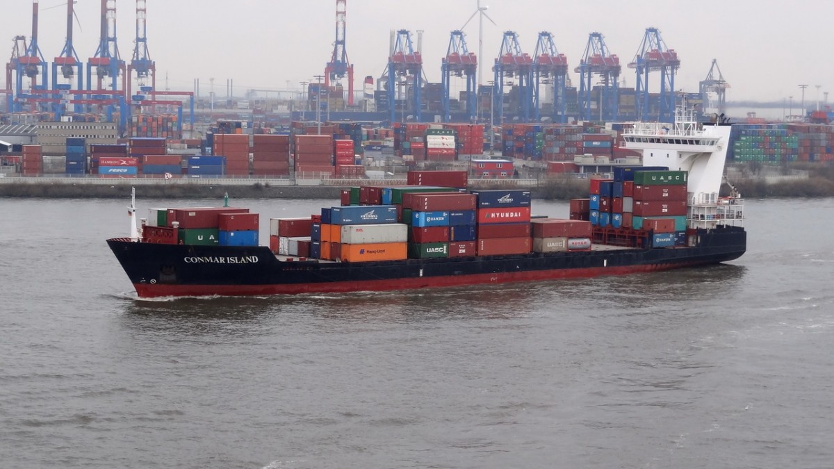 CONMAR ISLAND    Containerschiff    28.02.2014   Hamburg-Hafen