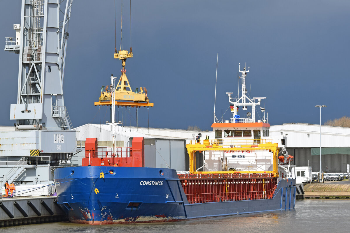 CONSTANCE (IMO 9505338) am 09.04.2022 im Hafen von Lübeck