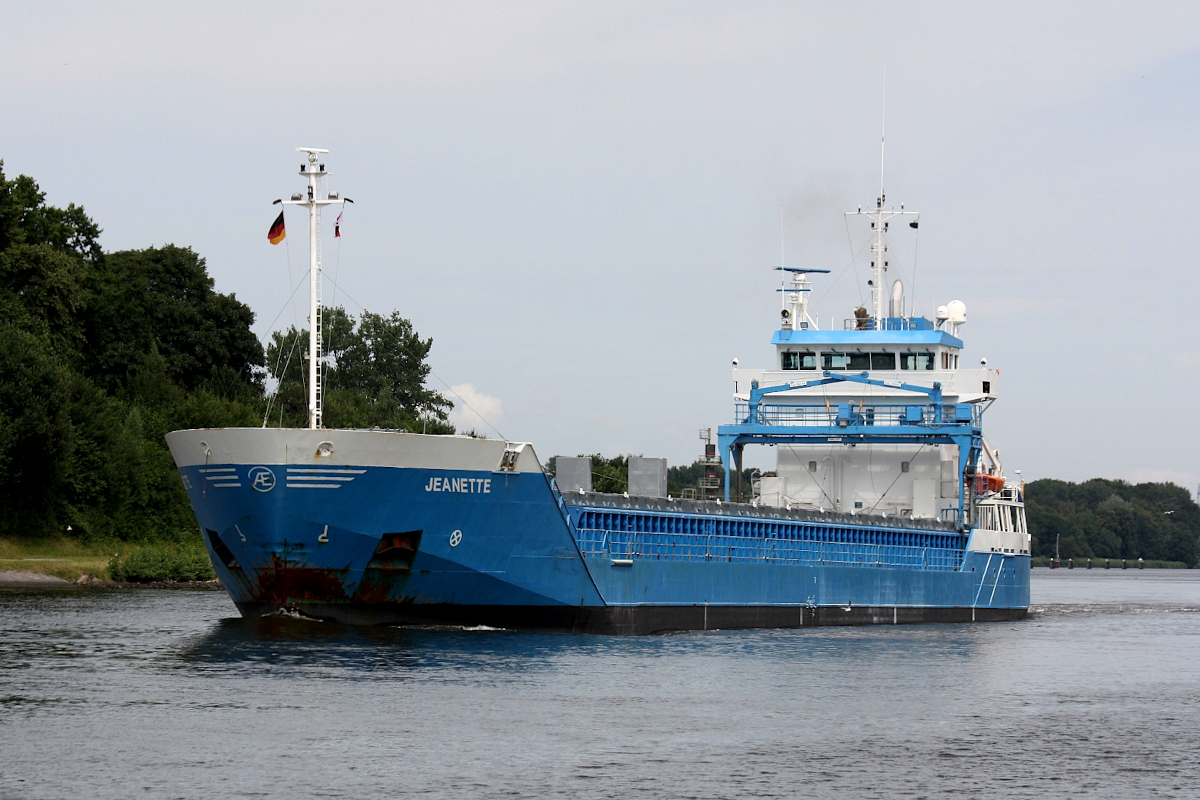 Container ship JEANETTE (IMO:9357509) Flagge Niederlande am 29.07.2022 im NOK bei Schacht Audorf