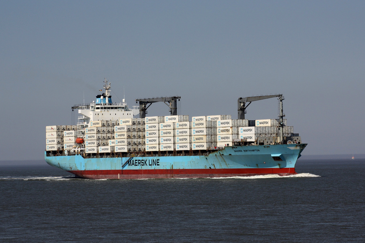 Container Ship Maersk Northampton (IMO:9215919) Cuxhaven Elbe am 21.04.2019