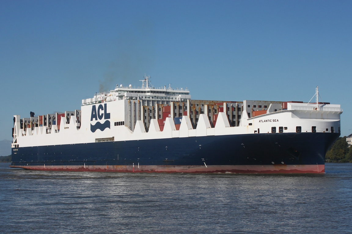 Containerfrachtschiff ATLANTIC SEA (IMO  9670597); Datum: 22.09.2026; Aufnahmeort: Elbe/Hafen Hamburg, Deutschland.