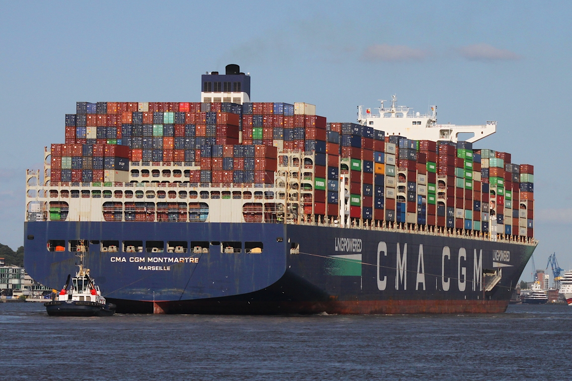 Containerfrachtschiff CMA CGM MONTMARTRE (IMO 9839155); Eigner/Betreiber: CMA CGM; Datum: 10.08.2025; Aufnahmeort: Elbe/Hafen Hamburg, Deutschland.