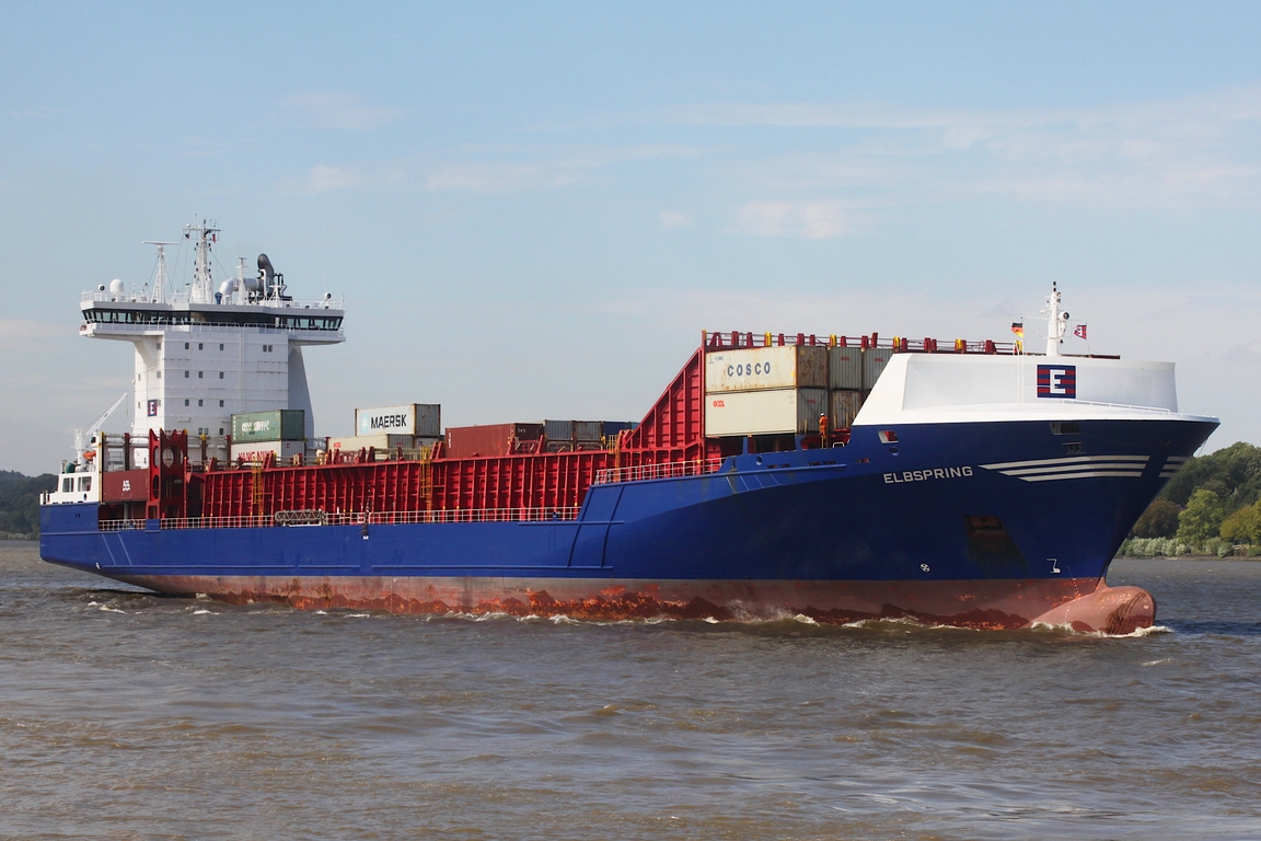 Containerfrachtschiff ELBSPRING (IMO 9462794); Datum: 26.08.2026; Aufnahmeort: Elbe/Hafen Hamburg, Deutschland.