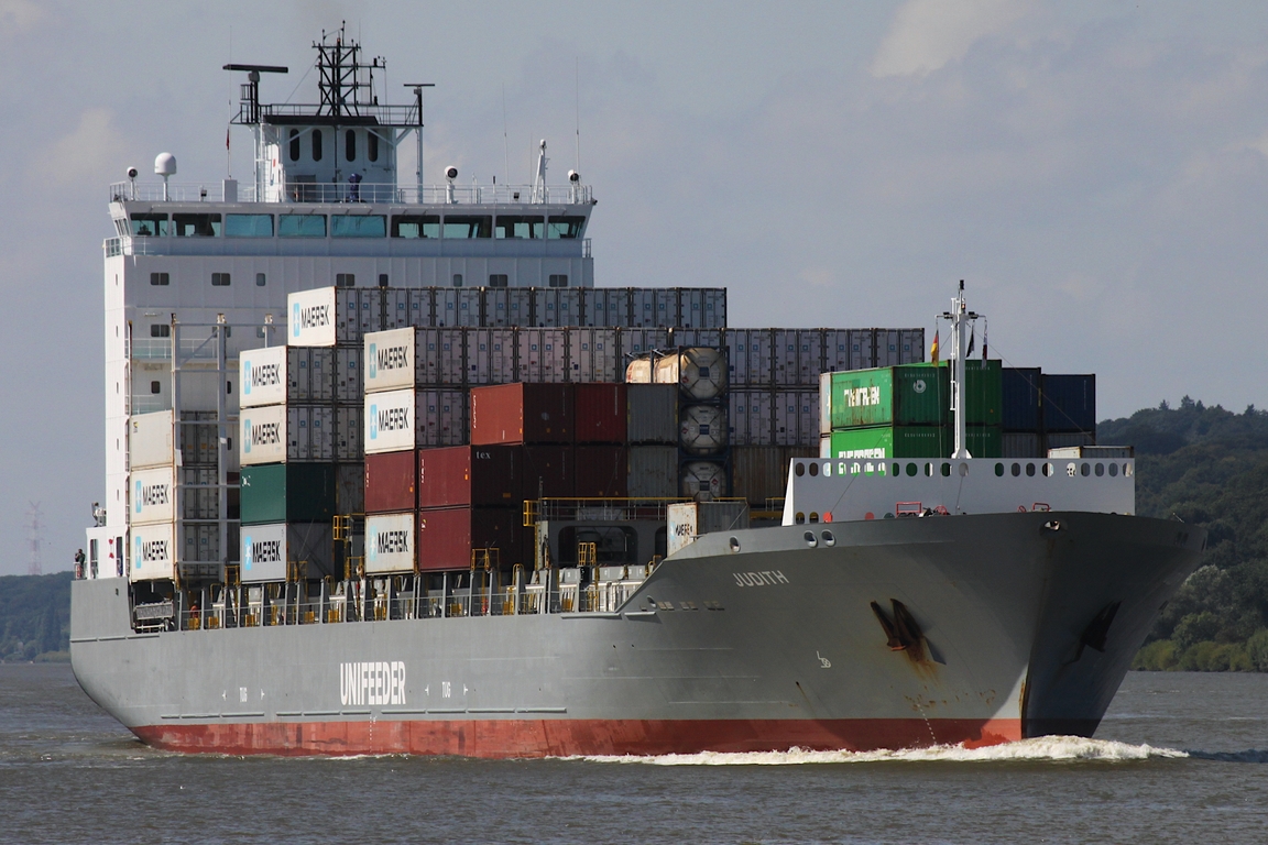 Containerfrachtschiff JUDITH (IMO 9359260); Eigner/Betreiber: Unifeeder; Datum: 19.08.2025; Aufnahmeort: Elbe/Hafen Hamburg, Deutschland.