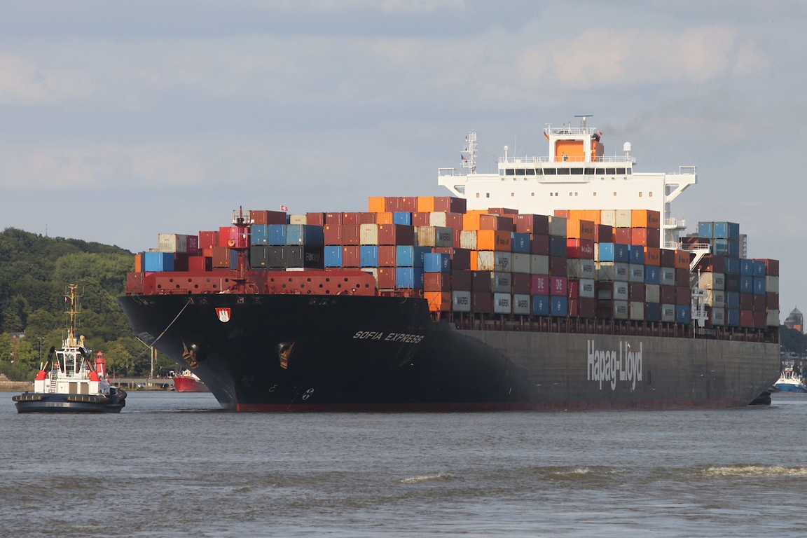 Containerfrachtschiff SOFIA  EXPRESS (IMO 9450404); Datum: 02.08.2026; Aufnahmeort: Elbe/Hafen Hamburg, Deutschland.