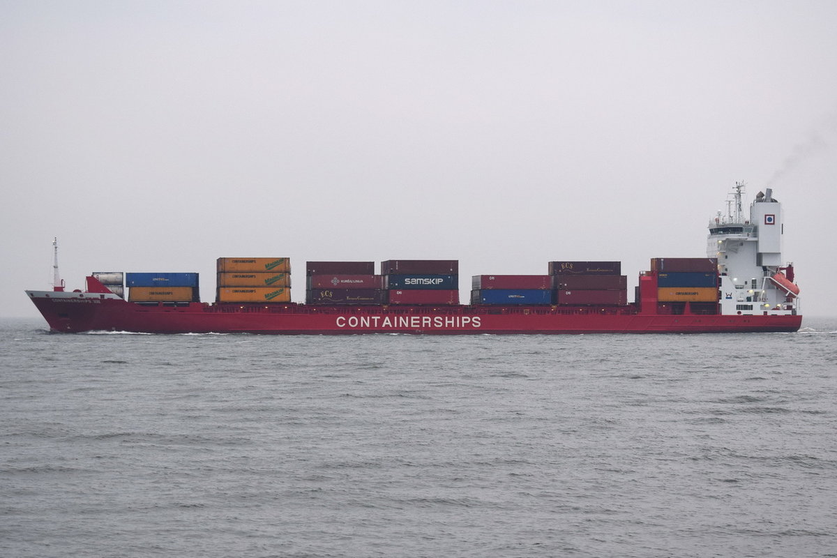 CONTAINERSHIPS VII , Feederschiff , IMO 9336244 , Baujahr 2006 , 155.15 × 21.75m , 850 TEU , Cuxhaven 09.11.2018