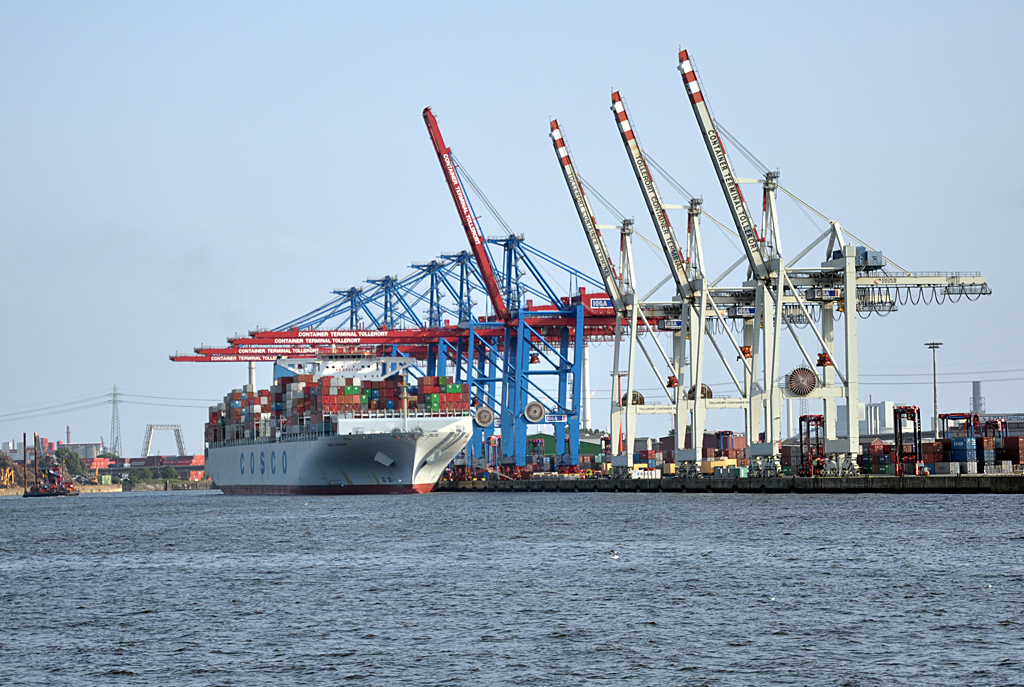 Containerterminal Tollerort im Hamburger Hafen - 12.07.2013