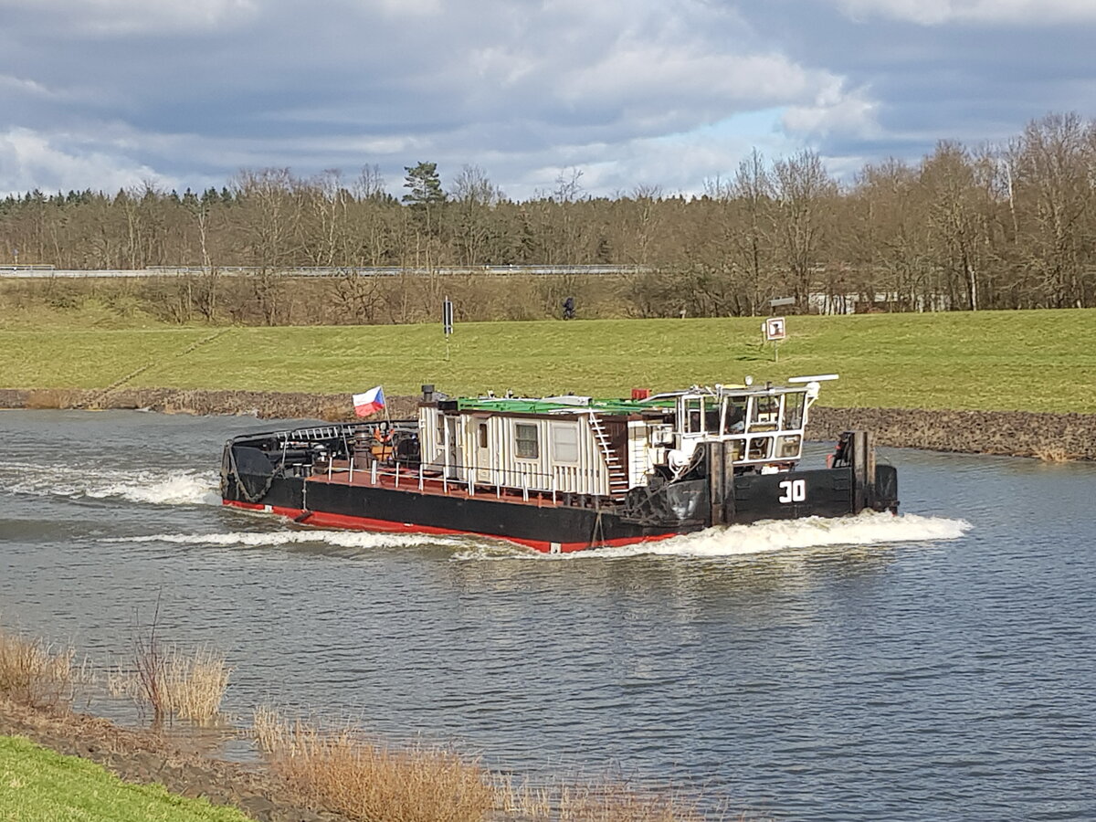 CSPL Schubschiff TR 30, ENI 32201070, Decin, auf dem Elbe-Seitenkanal bei Artlenburg; 26.02.2023
