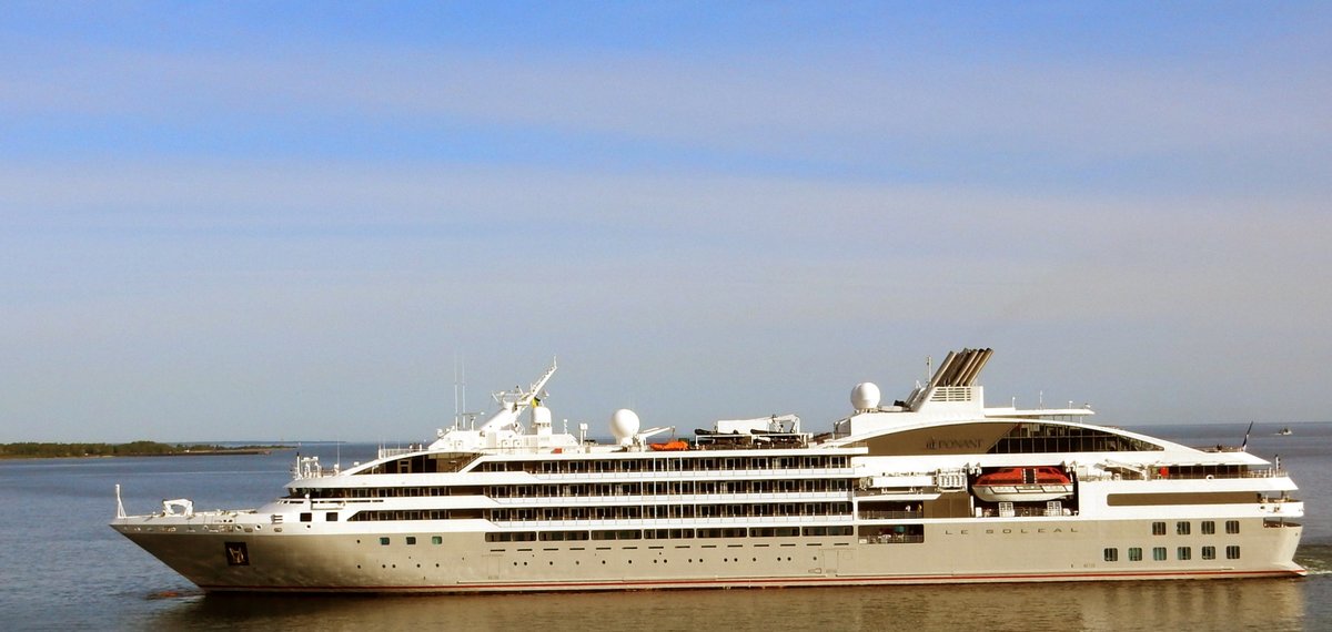 Das 142m lange Kreuzfahrtschiff Le Soleal am 20.05.18 eingehend Tallinn