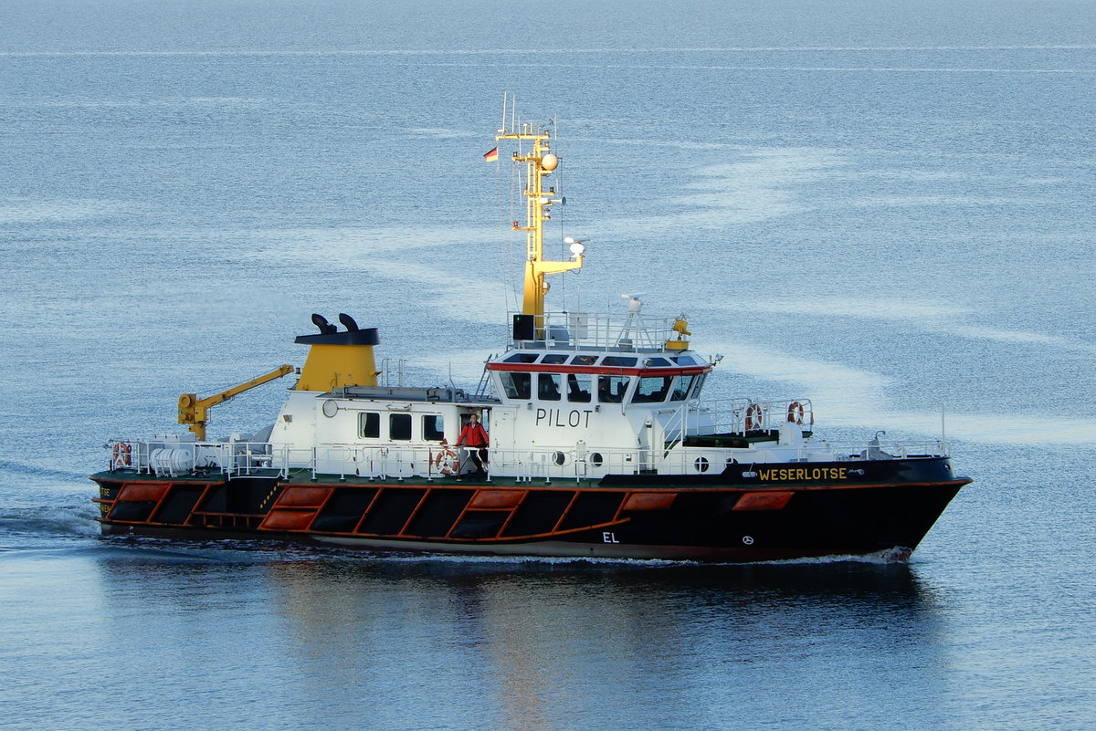 Das 29m lange Lotsenboot WESERLOTSE am 22.06.19 in Bremerhaven