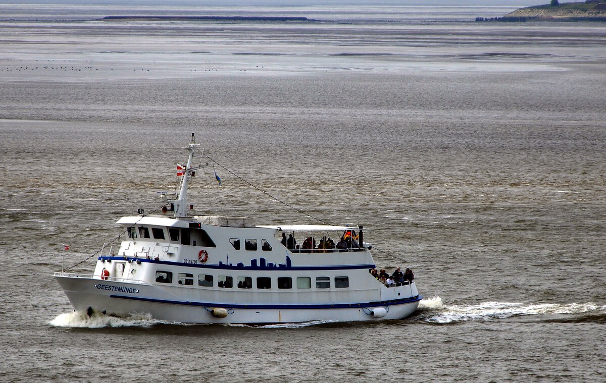 Das 31m lange Fahrgastschiff Geestemünde am 24.05.2025 in Bremerhaven.