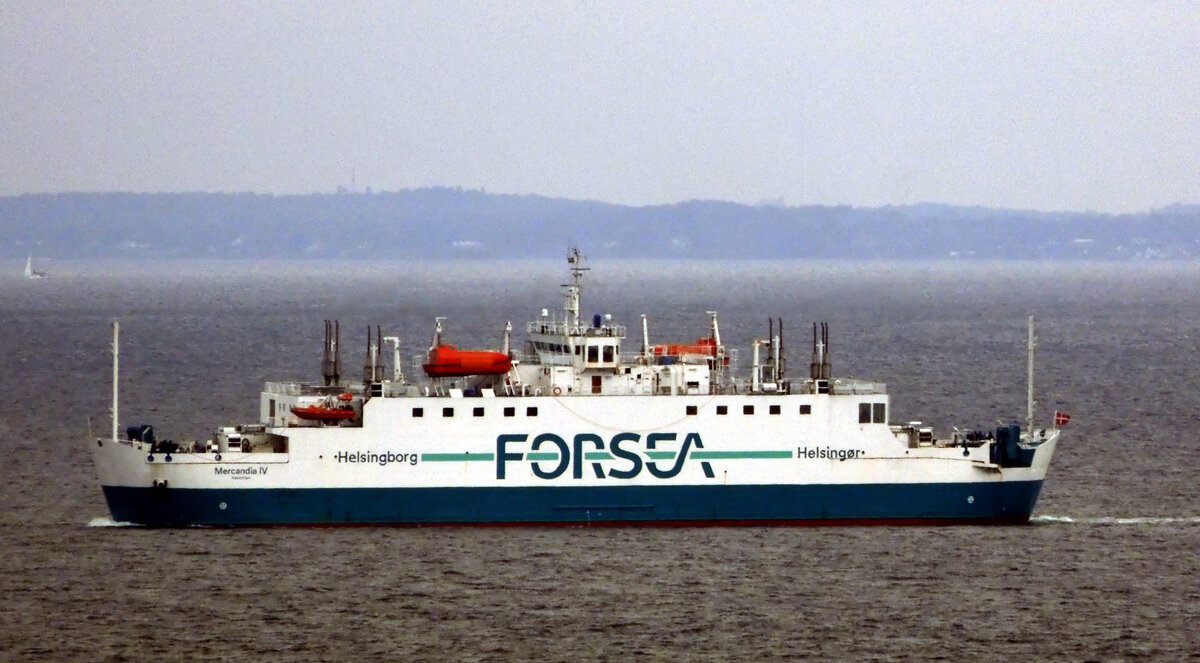 Das 96m lange Fährschiff MERCANDIA IV am 29.09.23 vor Helsingborg