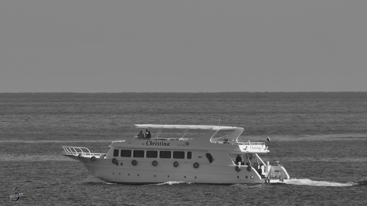 Das Ausflugsboot  Christina  auf dem Roten Meer. (Scharm El-Scheich, Dezember 2018)