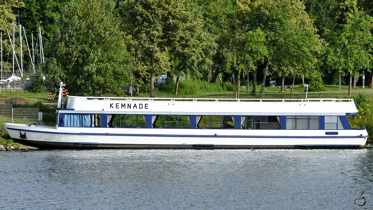 Das Ausflugsschiff  Kemnade  auf dem Kemnader See in Heveney, abgelichtet im Juni 2018.