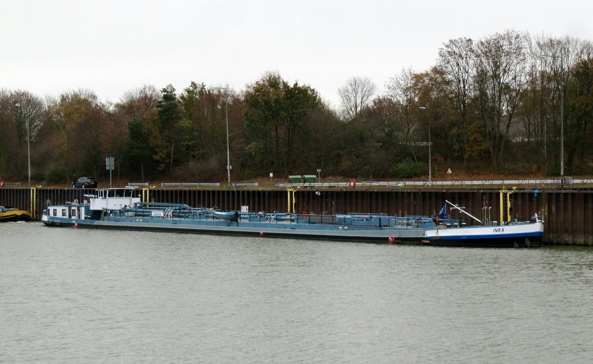 Das in Bremen registrierte TMS Inka (05500100 , 85 x 8,20m) lag am 20.11.2016 im Unterwasser des Schiffshebewerkes Scharnebeck / Elbe-Seitenkanal.