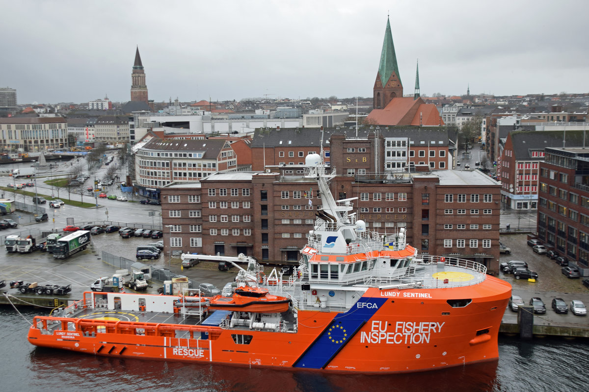 Das britische EU-Fischerei-Inspektionsschiff „Lundy Sentinel“ (IMO 9696668) am 11.02.2020 in Kiel