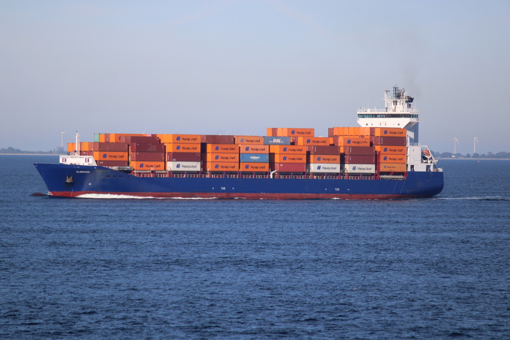 Das Container Schiff ELBMOON(IMO: 9359258)auf dem Seeweg von Hamburg nach Klaipeda aufgenommen zwischen Puttgarden und R�dby.24.05.2026
