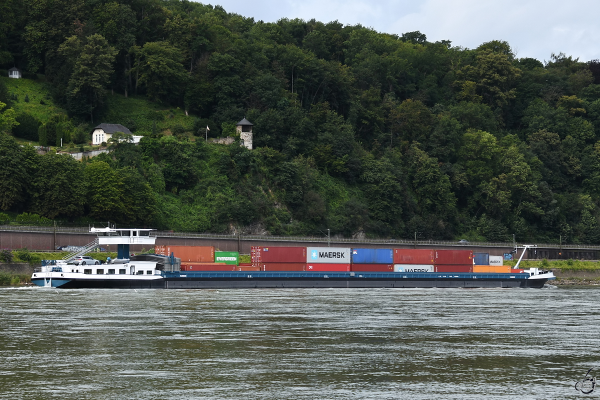 Das Containerschiff INA (ENI:02332254) war Anfang August 2021 auf dem Rhein zu sehen. (Unkel)