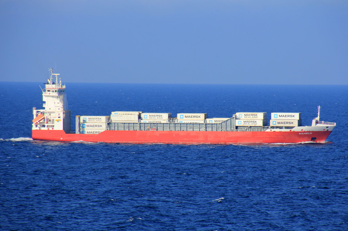 Das Containerschiff Wilhelm in der Ostsee. IMO: 9376050, MMSI 212777000. 27.Februar 2016.