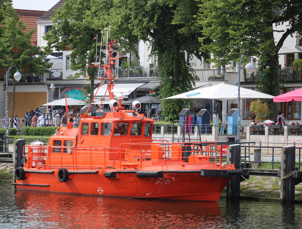 das d�nische Lotsenboot THORBJORN(IMO 7904504)lag am 20.06.2026 beim alten Strom in Warnem�nde.
