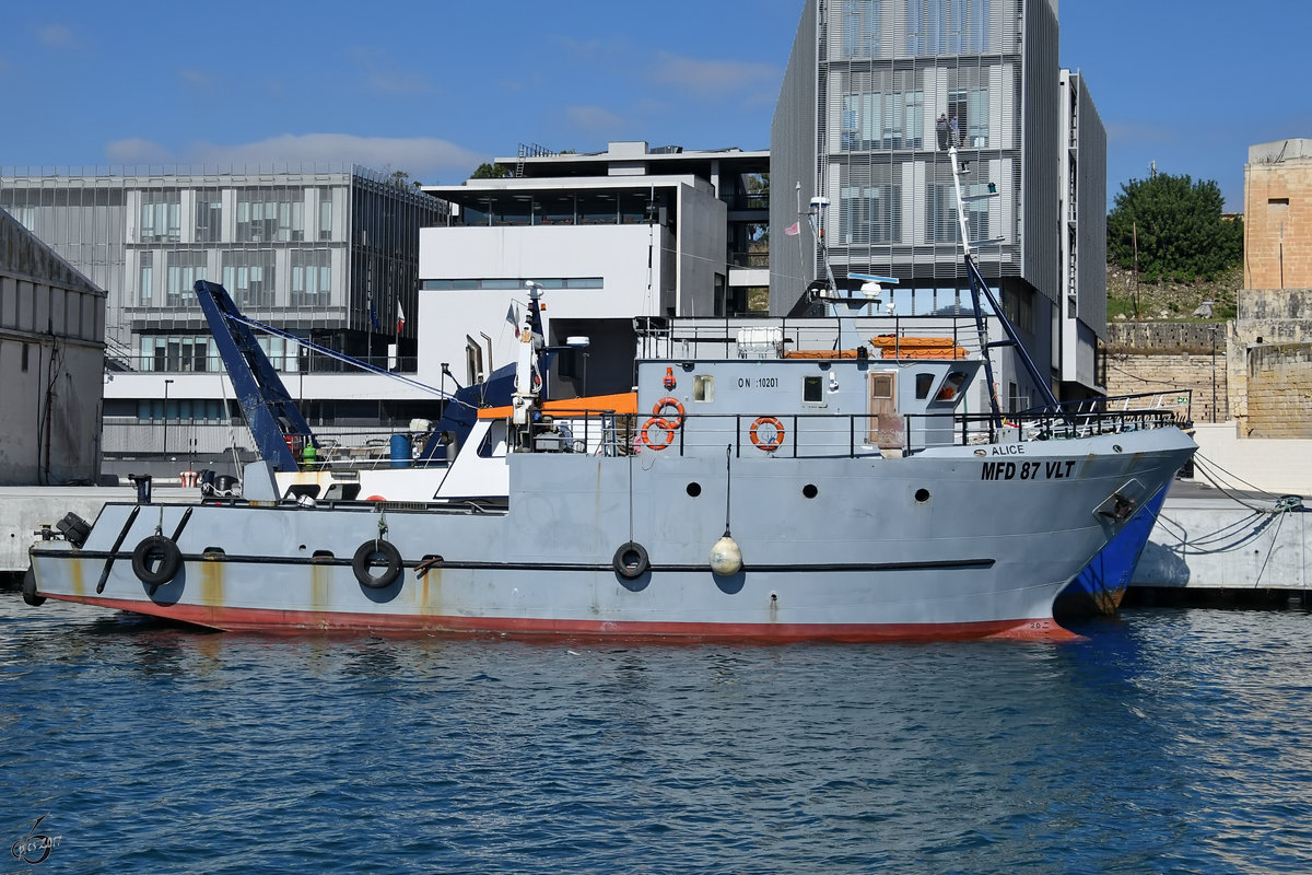 Das Fischereischiff MFD87  Alice  im Hafen von Valletta. (Oktober 2017)