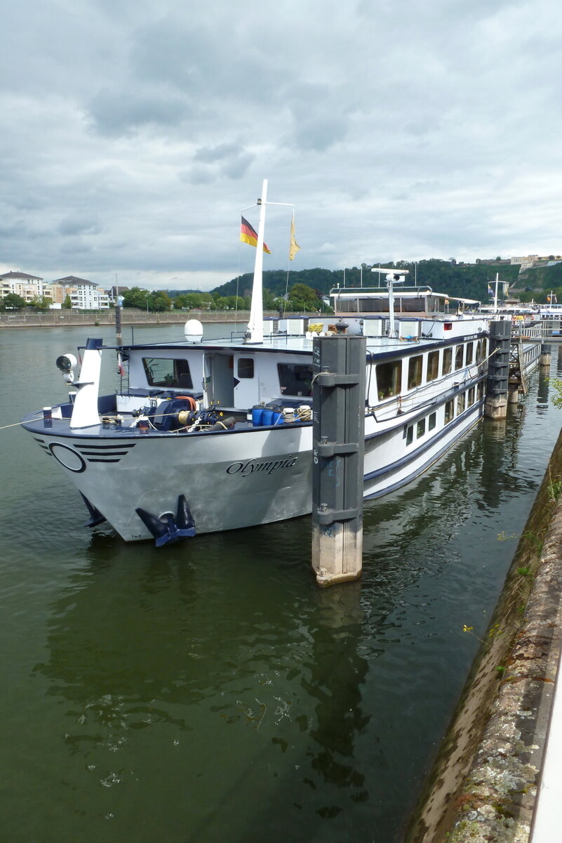 
Das Kabinenfahrgastschiff OLYMPIA (ENI 08046009; Bj.1984; Flagge: NED)) liegt am 12.08.2023 am Moselufer in Koblenz.