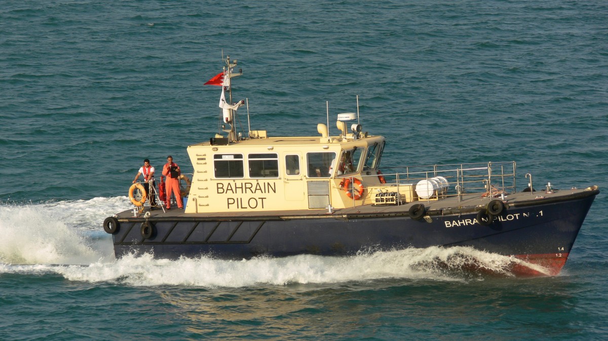 Das Lotsenboot Bahrain Pilot 1 am 16.11.2012 im Hafen von Bahrain.
