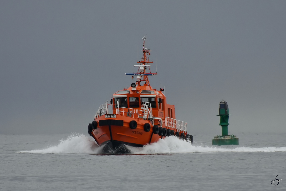 Das Lotsenschiff Pilot Holtenau (MMSI: 211533730) kehrt nach Travemünde zurück. (April 2019)