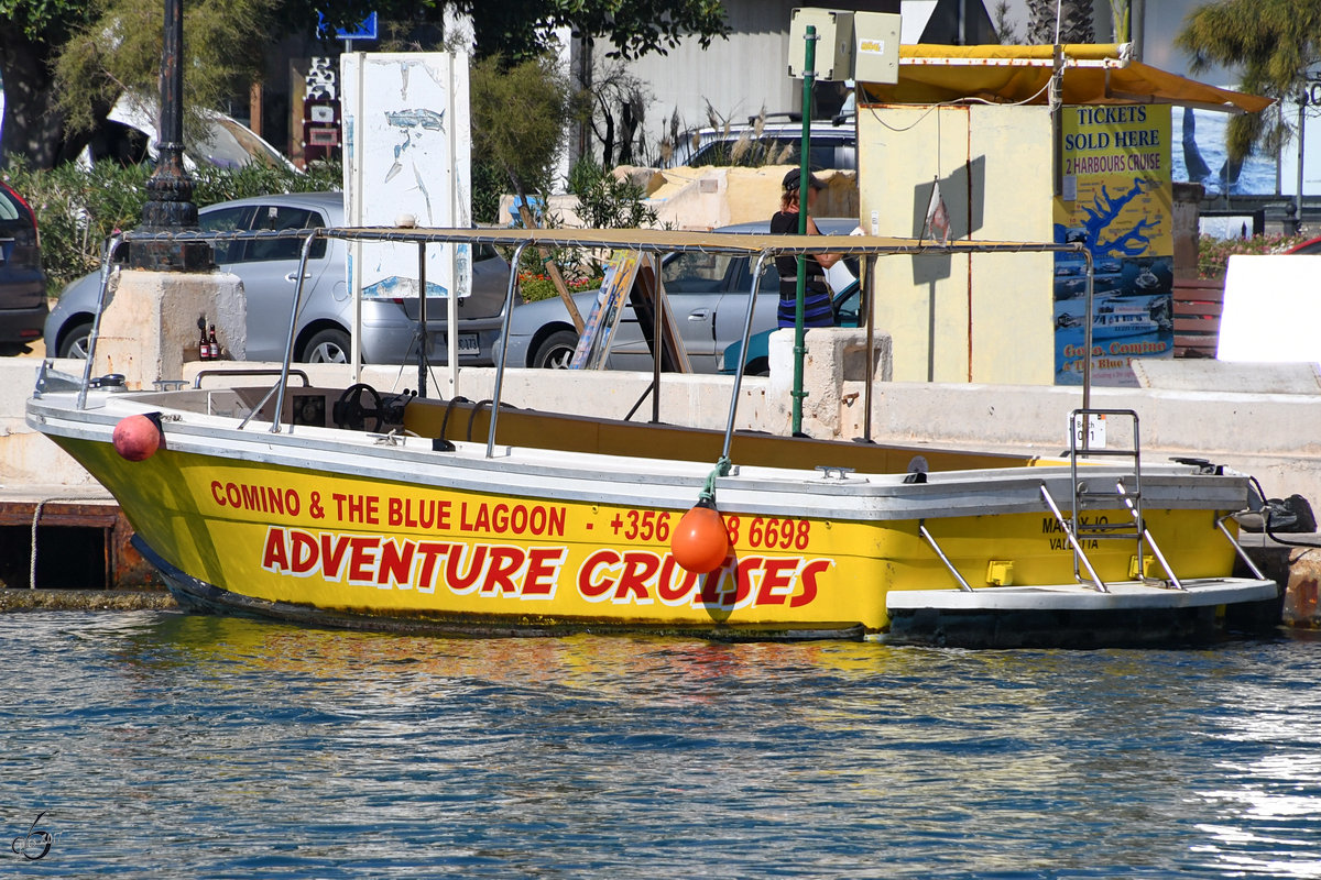 Das Motorboot  Mandy Jo  im Marsamxett Hafen. (Sliema, Oktober 2017)