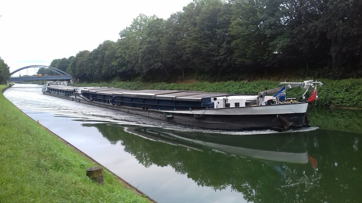 Das niederländische GMS MYSTIQUE, ENI 02313547, aus Dordrecht, am 27.07.2020 auf dem Rhein-Herne-Kanal bei Henrichenburg, Castrop-Rauxel.