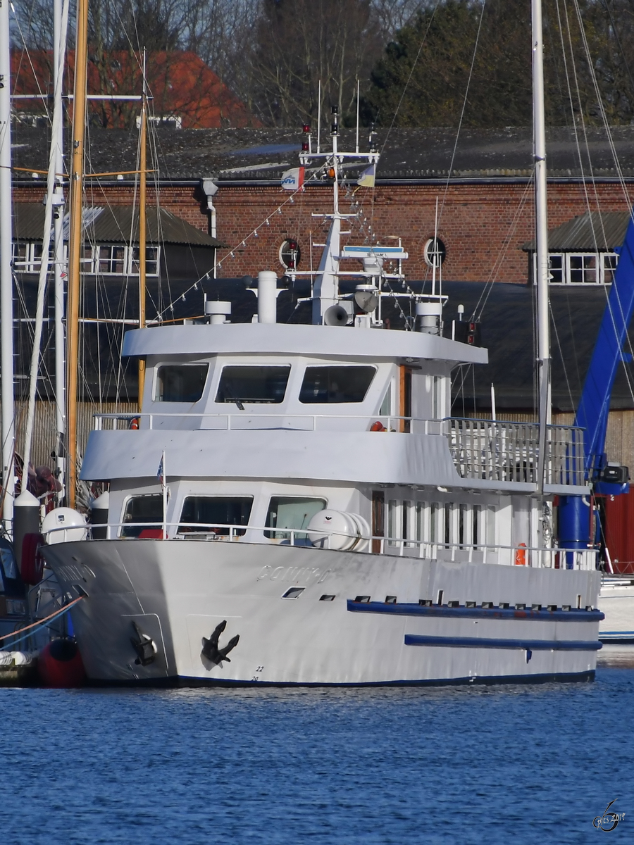 Das Passagierschiff  Conny-D  Anfang April 2019 in Travemünde.