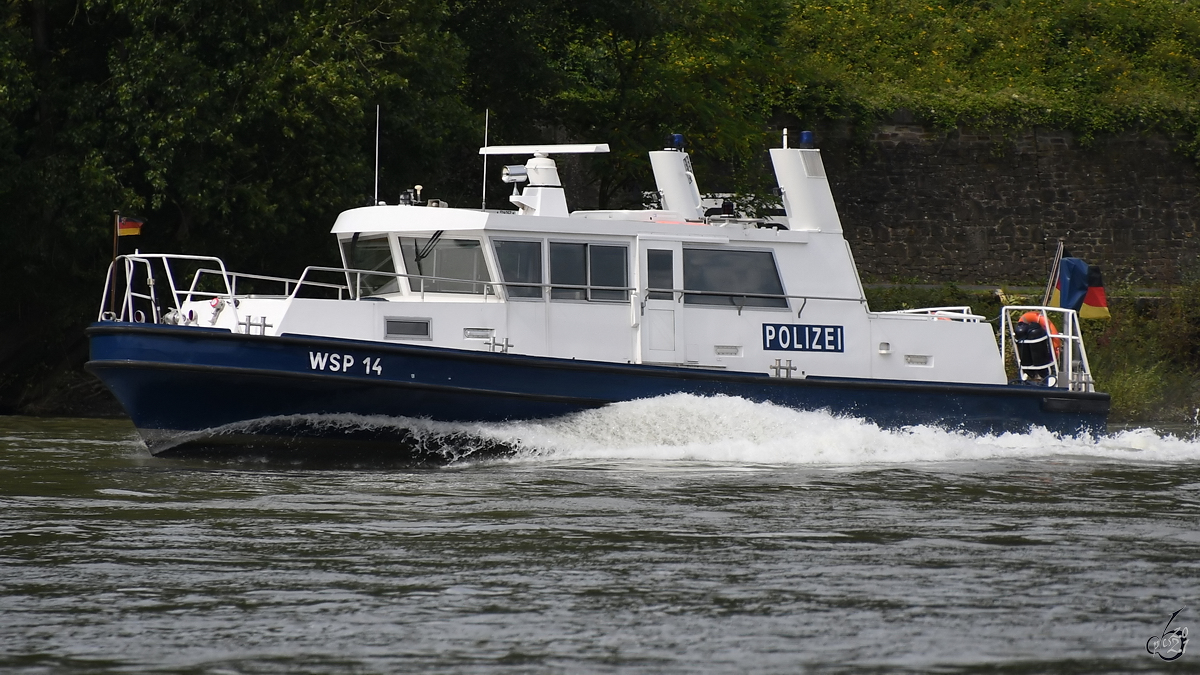 Das Polizeiboot WSP 14 MAINZ D der Wasserschutzpolizei. (Remagen, August 2021)