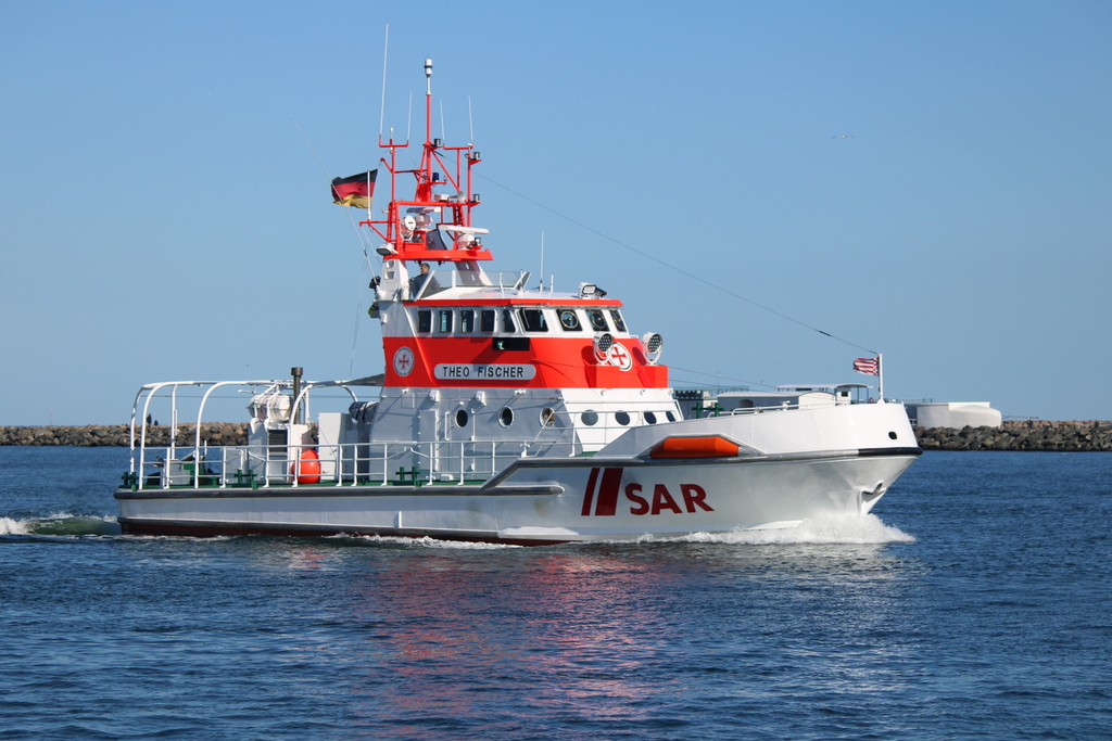 Das Rettungs-Boot Theo Fischer am 14.03.2020 in Warnemünde.