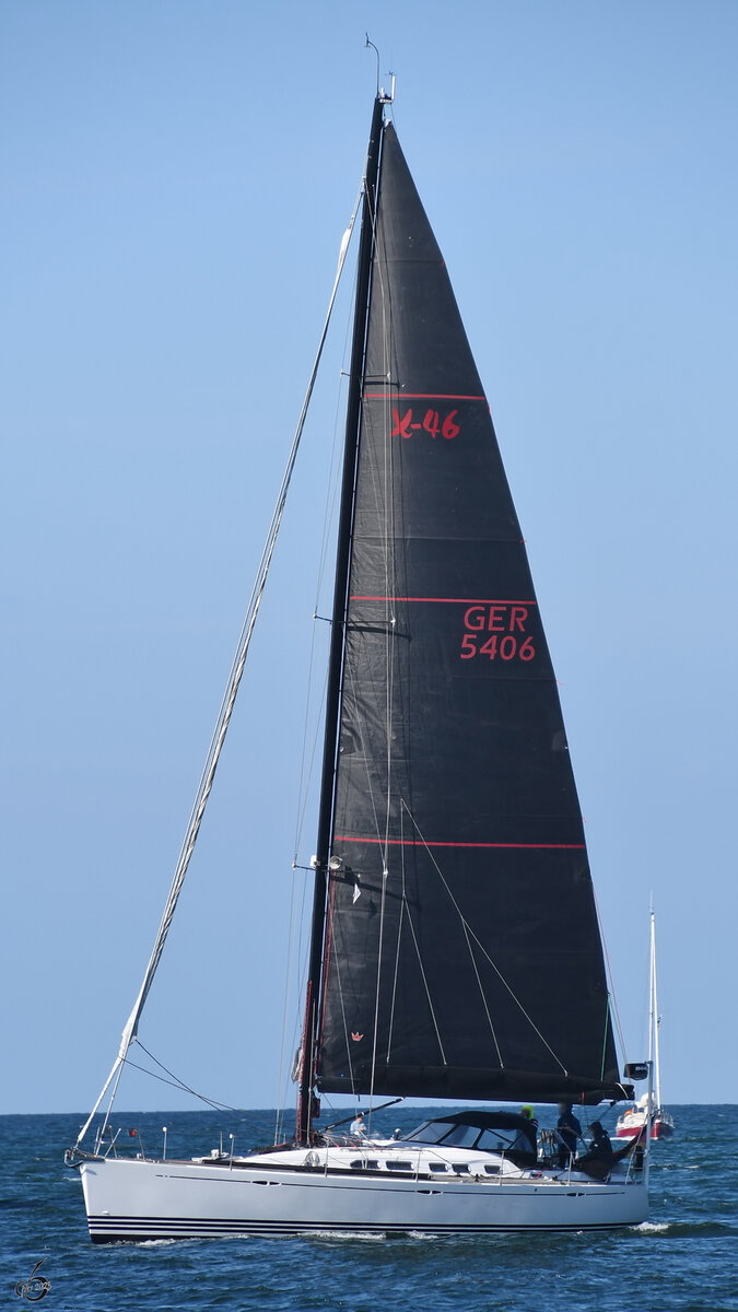 Das Segelboot XENIA kehrt nach Travemünde zurück, so gesehen im Mai 2023.