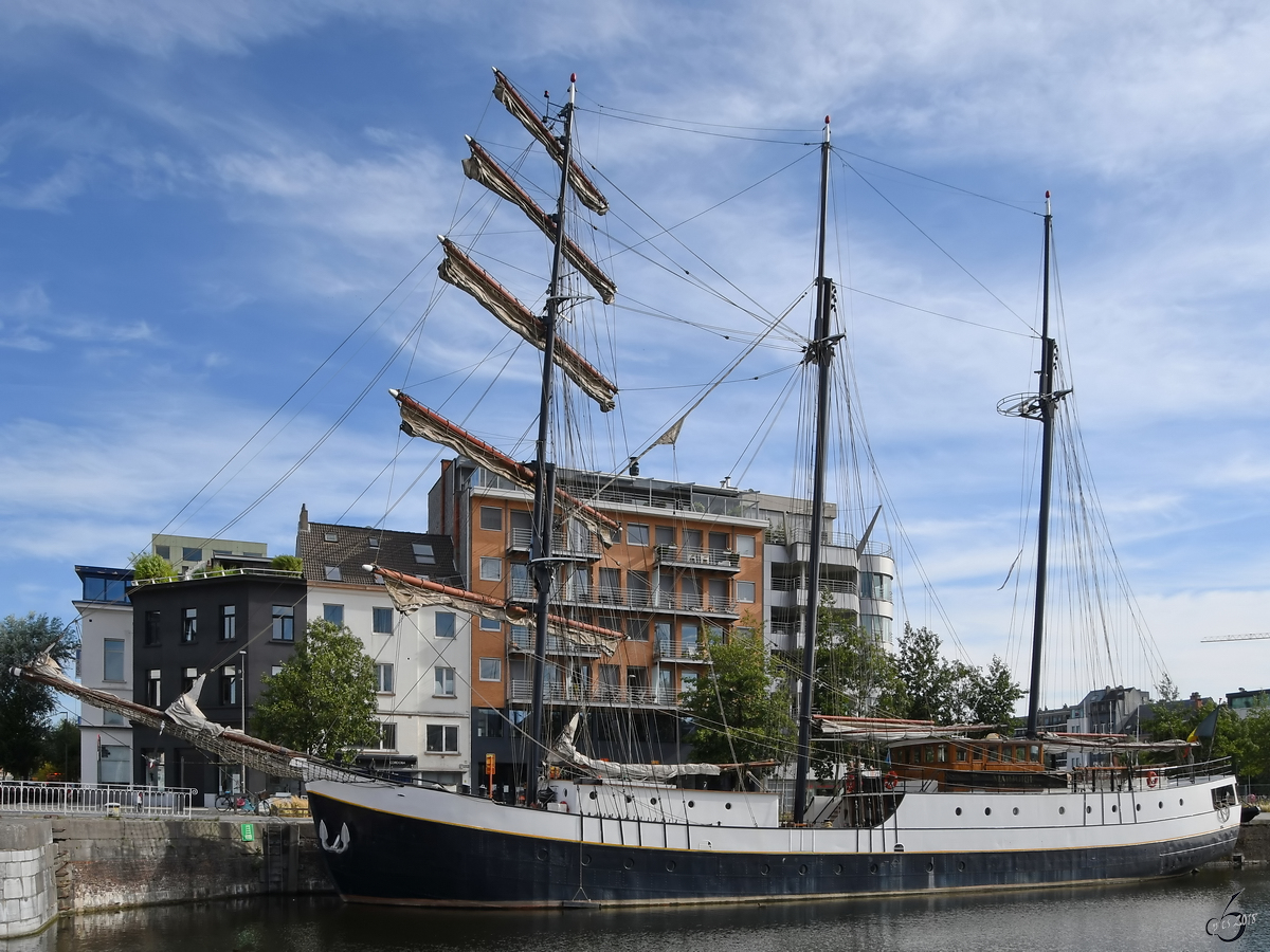 Das Segelschiff Marjorie II (02210867) Ende Juli 2018 im Willemdok Antwerpen.