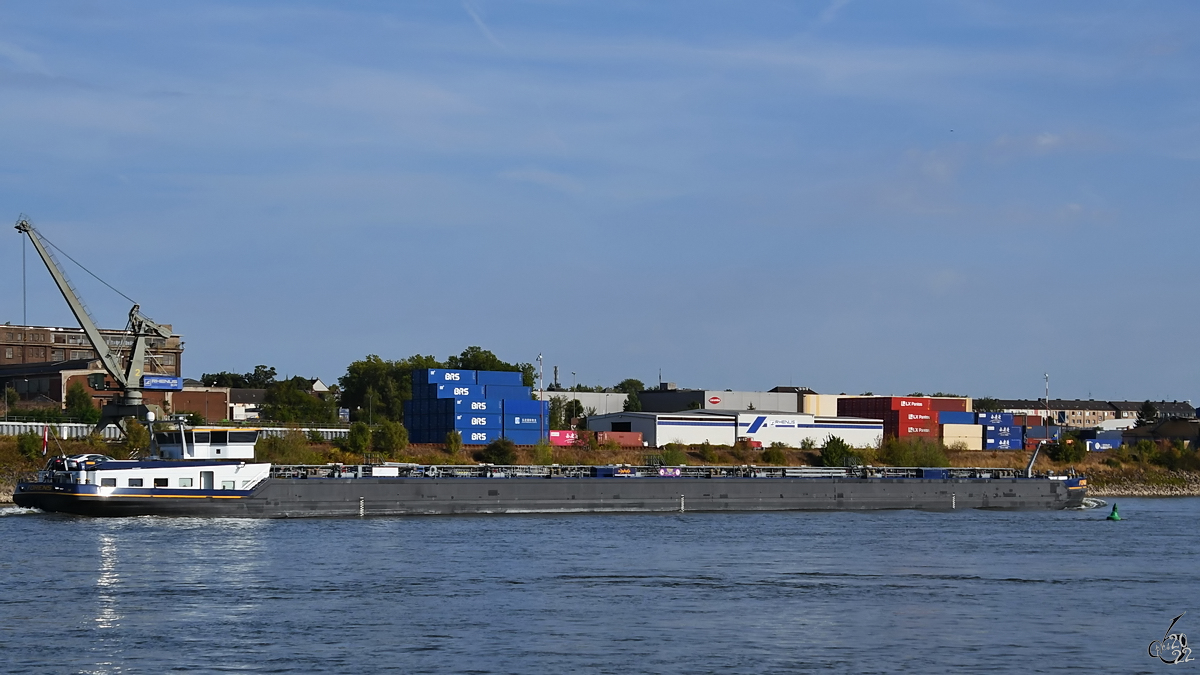 Das Tankmotorschiff FORENS (ENI: 02333436) war Ende August 2022 in Duisburg zu sehen.