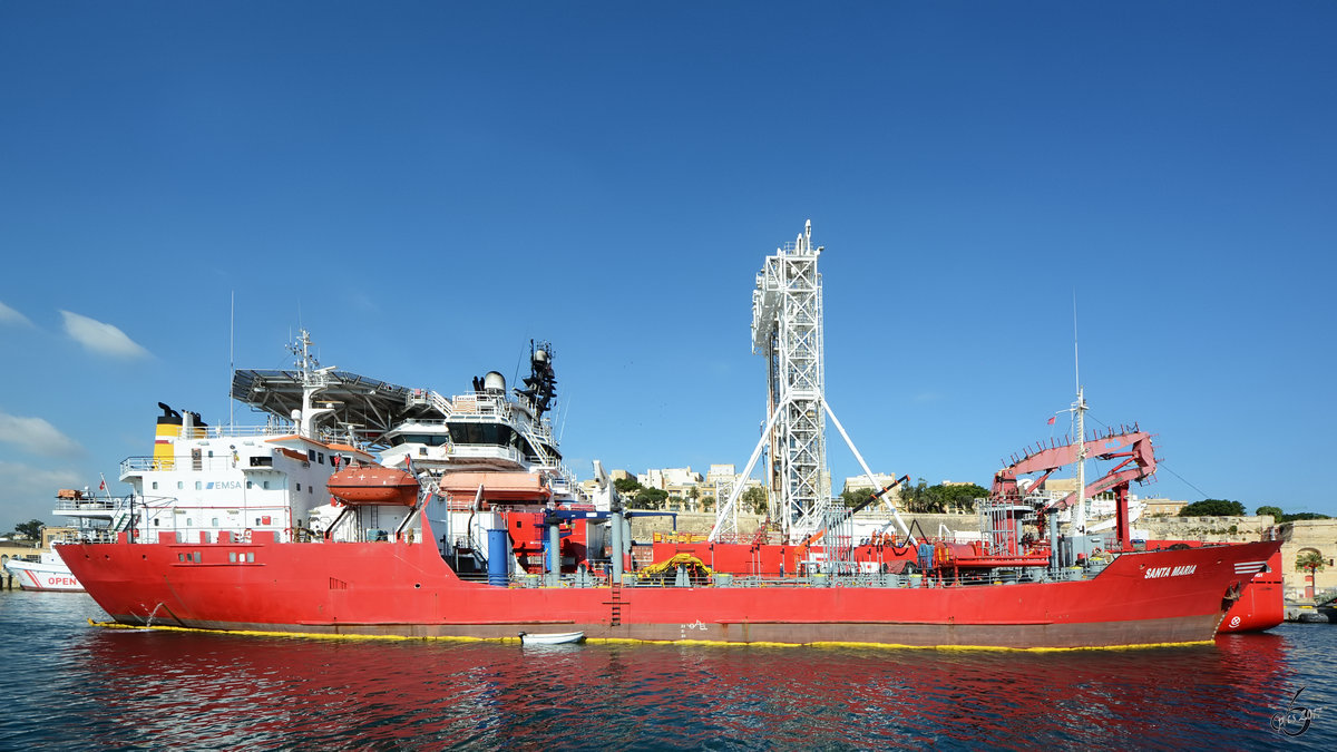 Das Tankschiff  Santa Maria  im Oktober 2017 im Hafen von Valletta.