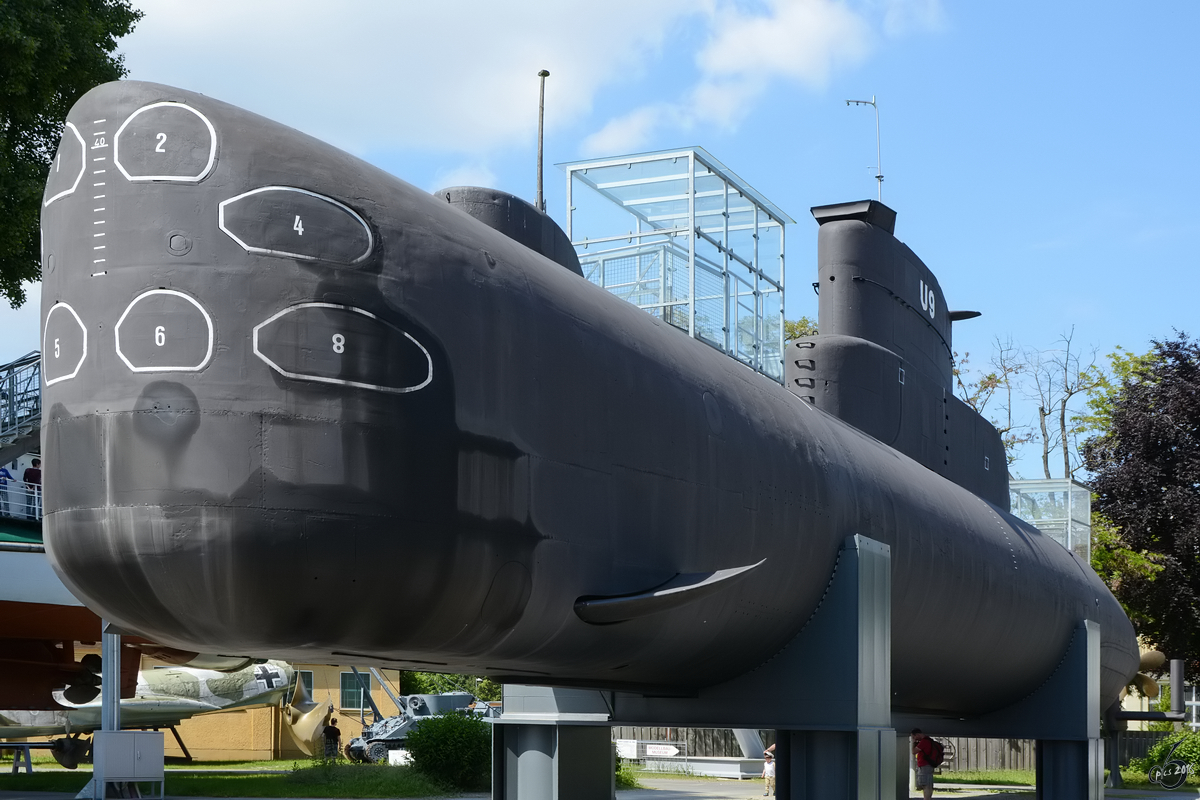Das U-Boot Typ 205  U9  im Technikmuseum Speyer. (Mai 2014)