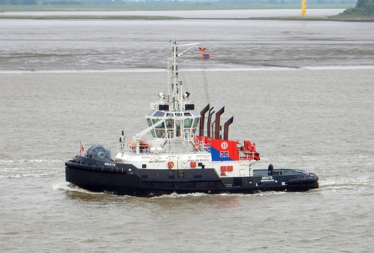 Der 28m lange Schlepper Geeste am 07.06.17 in Bremerhaven