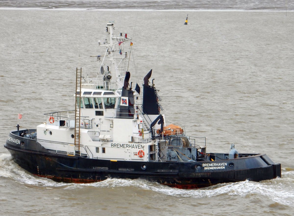 Der 31m lange Schlepper Bremerhaven am 07.06.17 in Bremerhaven