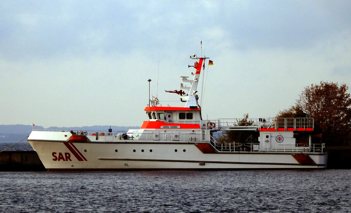 Der 37m lange Seenotkreuzer HARRO KOEBKE am 21.10.22 in Sassnitz