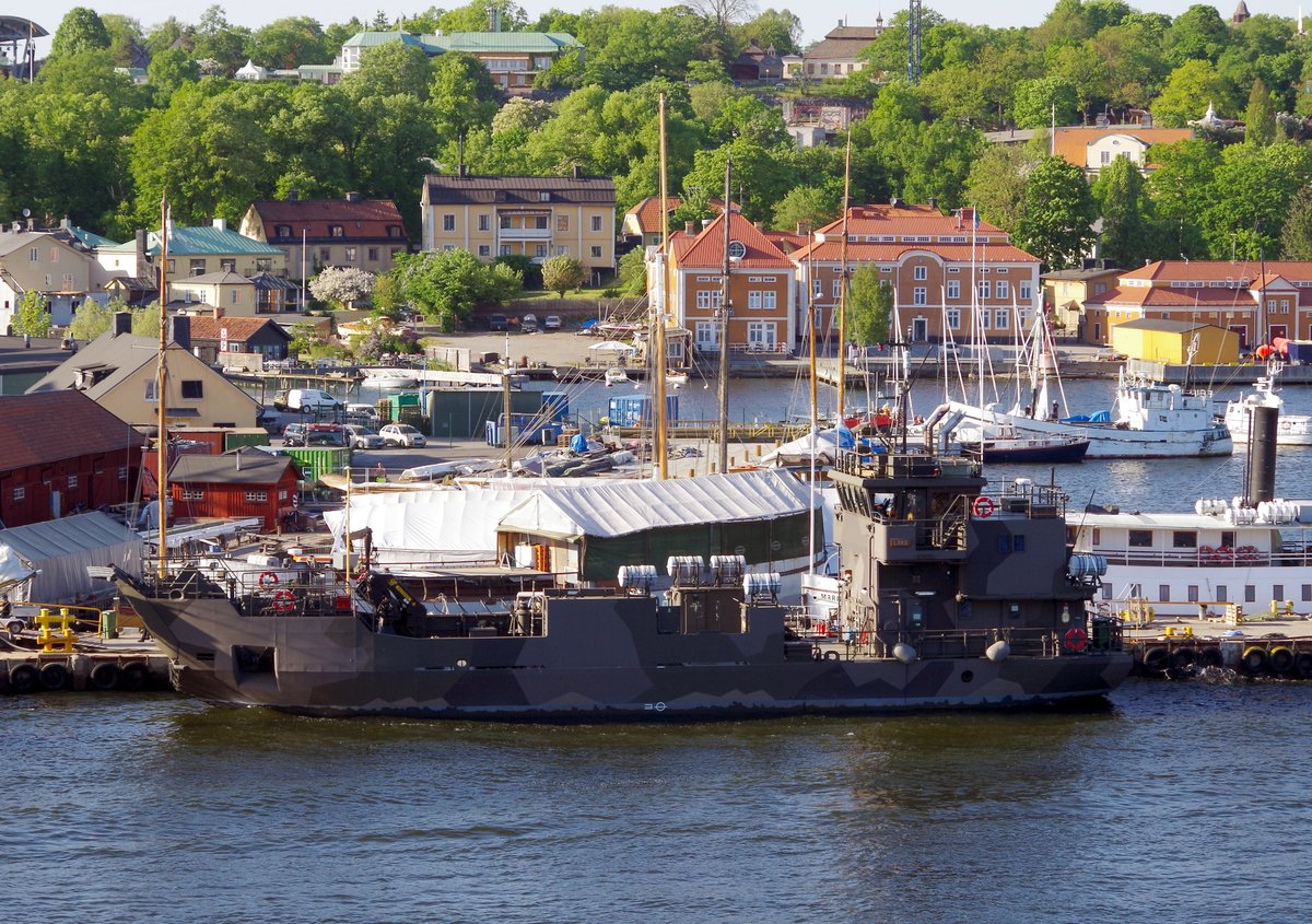 Der 37m lange Transporter der schwedischen Marine HMS Loke.